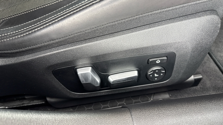 BMW 8 Series 840i sDrive 4dr Auto Petrol Saloon